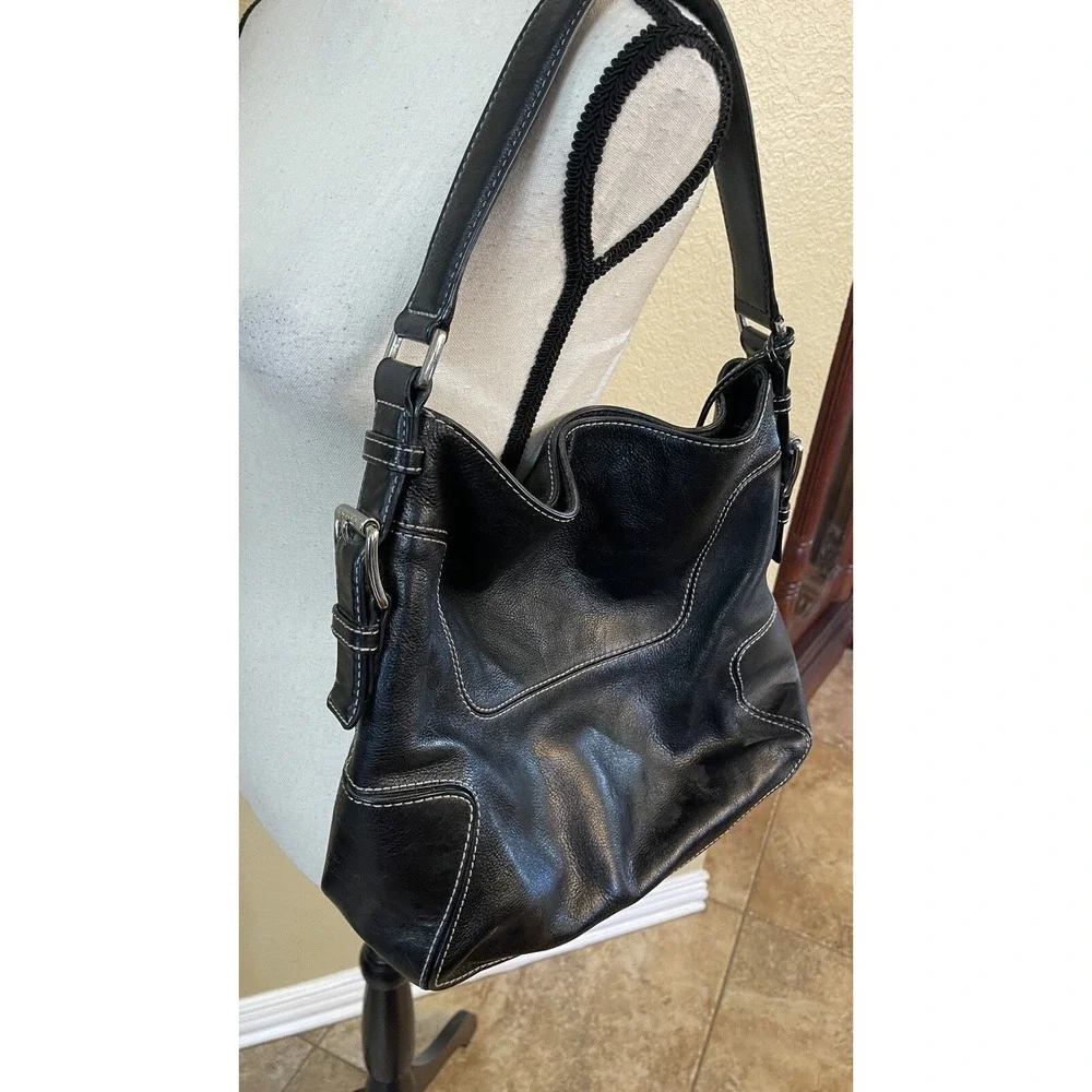 Michael Kors Brookville Black Pebbled Leather Hobo Shoulder Bag Silver MK Charm